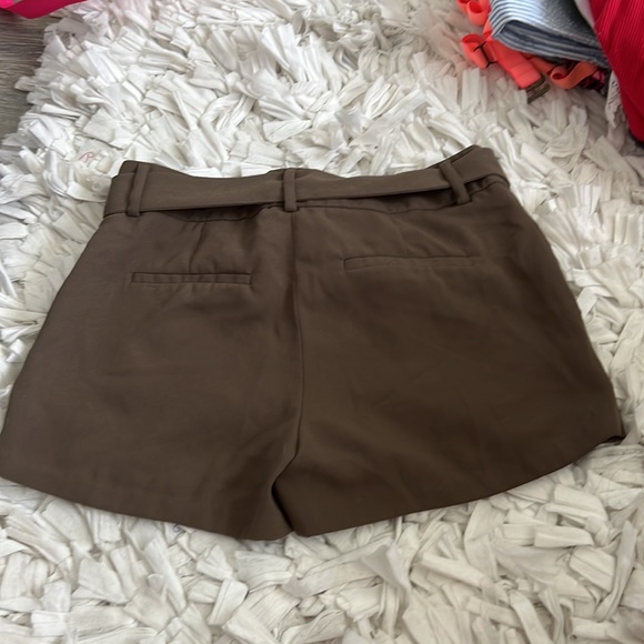 Express shorts - Picture 2 of 3